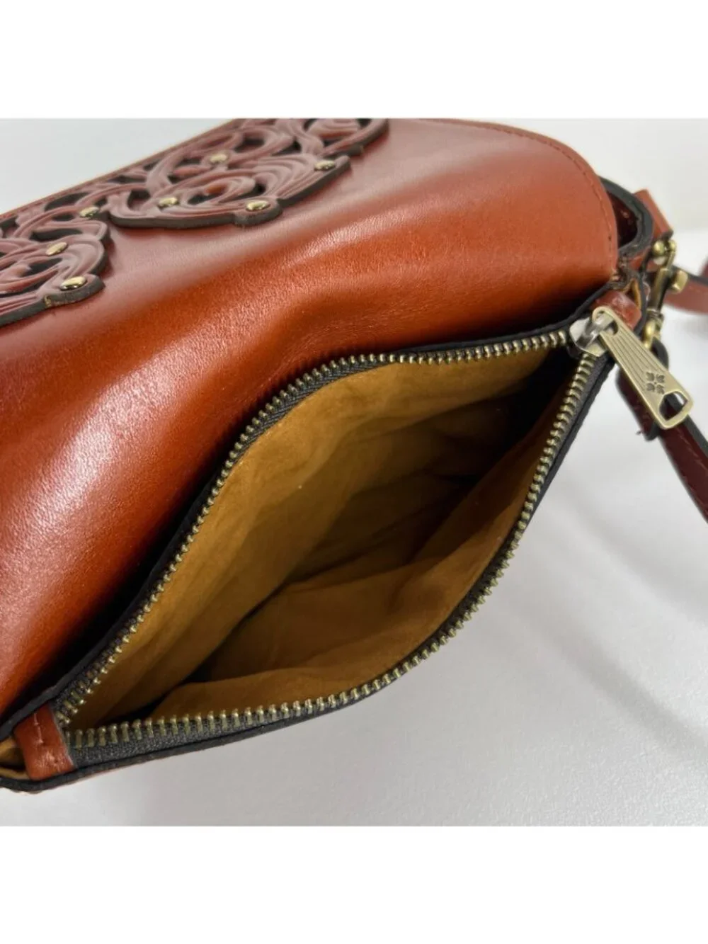 Patricia Nash Lille Studded Leather Crossbody Bag Filigree Tooled Floral Brown - Picture 9 of 13